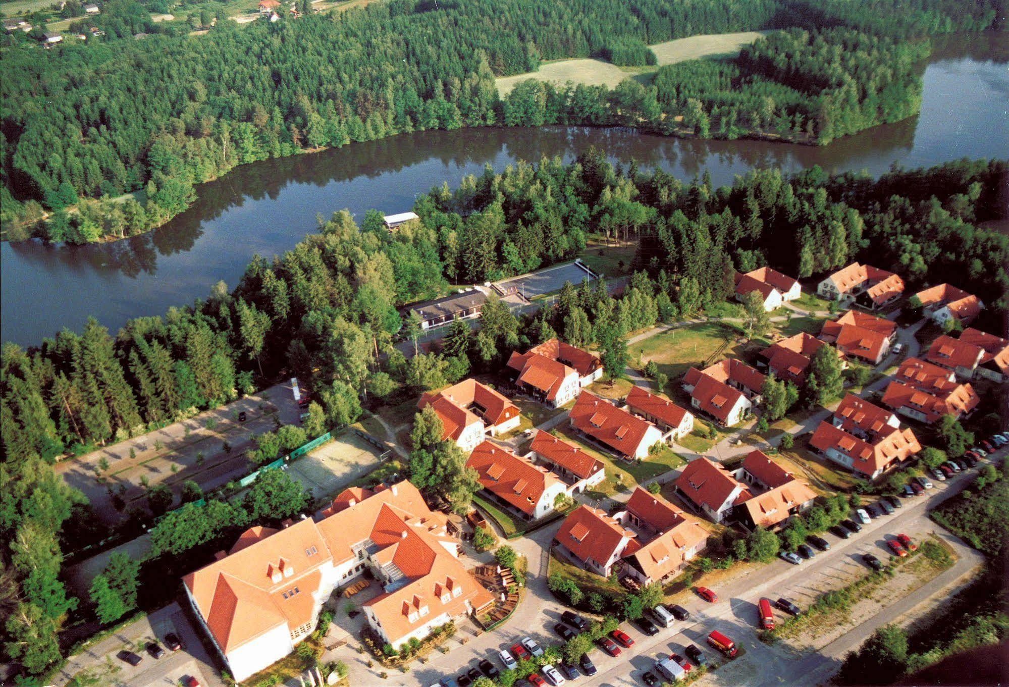 Theater- Und Feriendorf Koenigsleitn Gmbh Litschau Dış mekan fotoğraf
